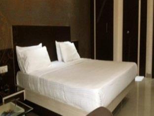 Urmee Hotel Bhubaneswar Esterno foto